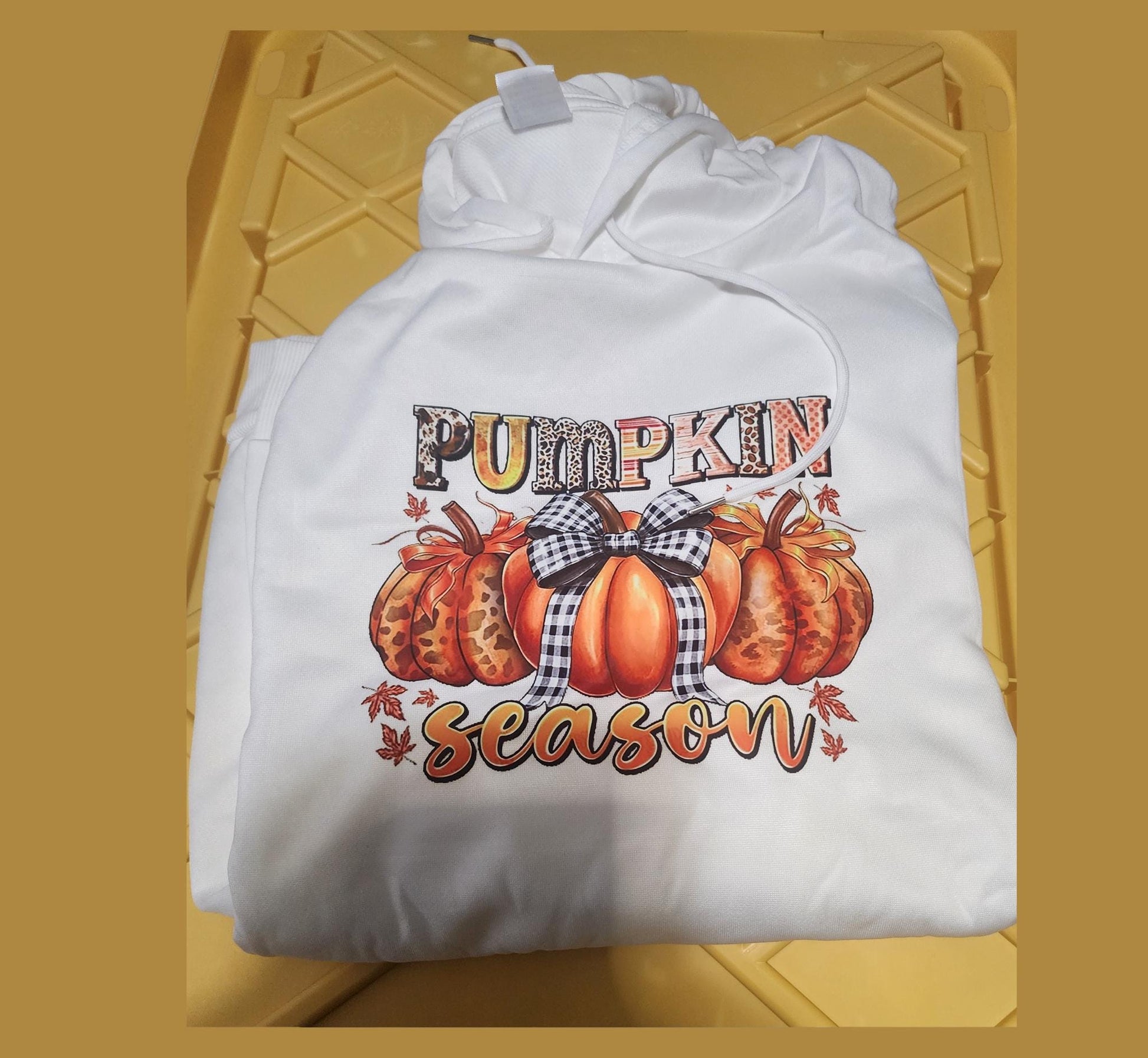 cozy hoodie,
cozy season,
Retro Pumpkin Shirt,
Halloween Sweater,
autumn sweatshirt,
cozy fall wear,
fall colors hoodie,
seasonal apparel,
pumpkin lover gift,
Pumpkin Everything,
Pumpkin Lover,
Pumpkin Hoodie,
Autumn Style